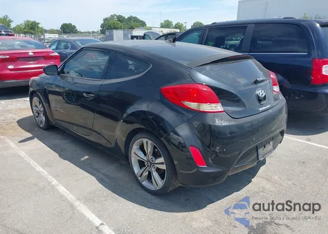 2013 Hyundai Veloster Base W/Black z USA, uszkodzony, nr VIN KMHTC6AD6DU151704